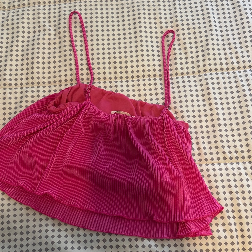 Pink Pleated Set of Crop Top and Pants - Picture 4 of 9